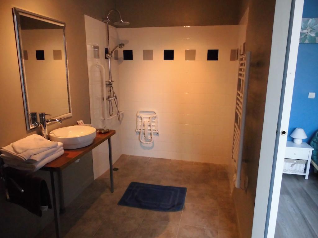 Bed and Breakfast La Demeure Avesnoise Wignehies Номер фото